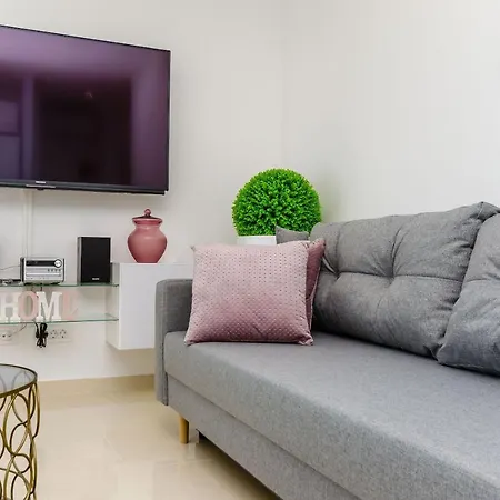 Anni شقة تروغير